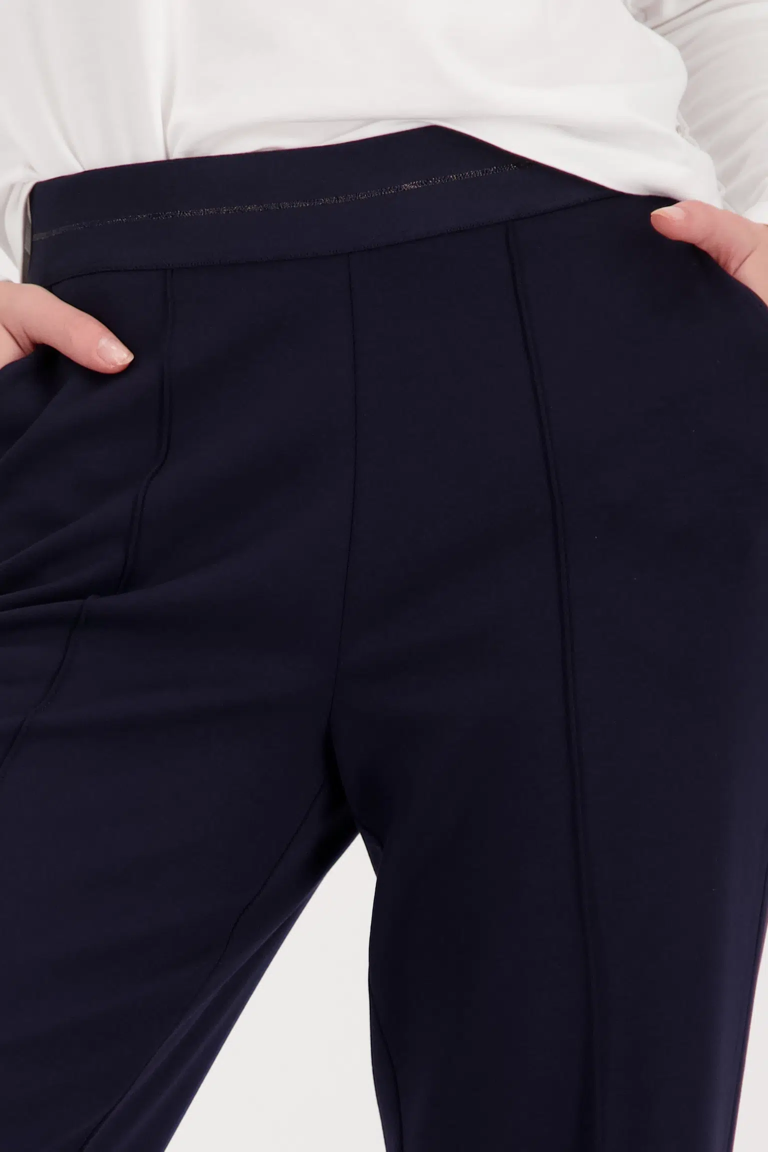 Monari sötétkék gumis derekú nadrág - Image 9