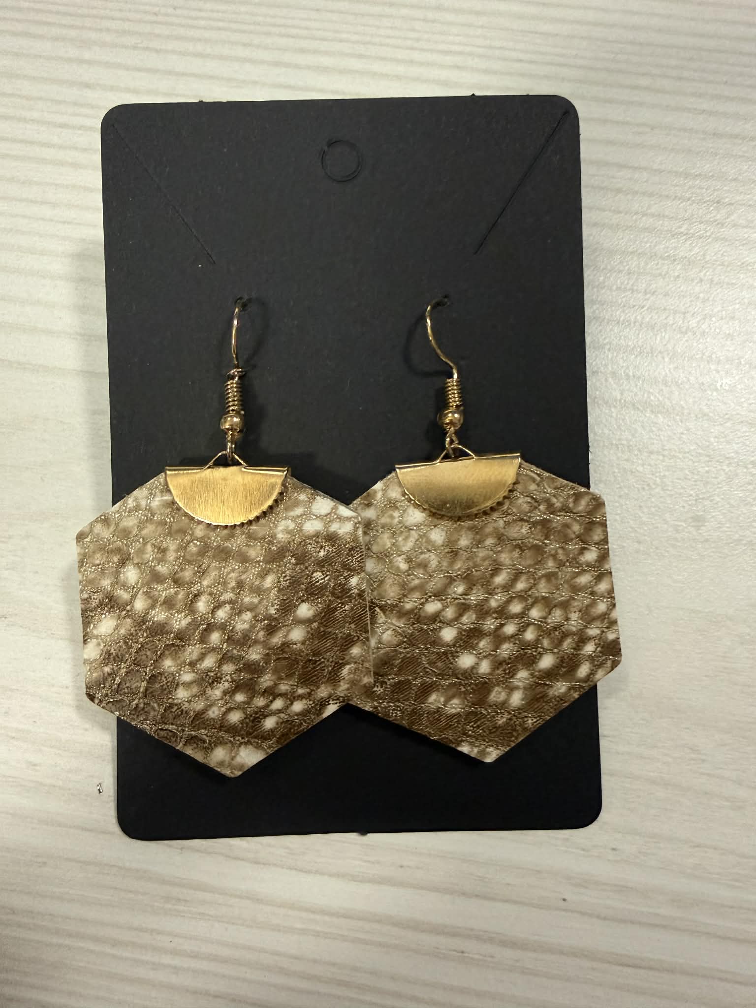 LEYA bőr kézműves fülbevaló (nagy hatszög) - Image 2