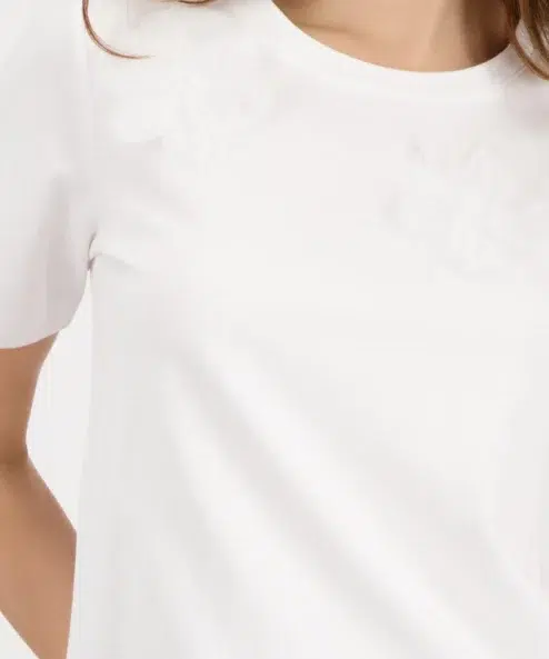 A Monari 3D virágos póló fehér alternatív nézete