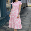 Navigazione midi rózsaszín mintás ruha