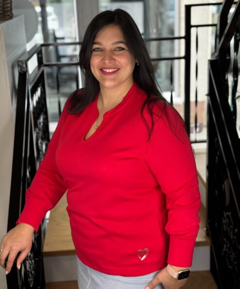 A Navigazione piros pulóver alternatív nézete