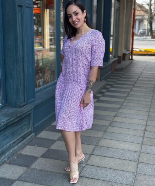 A Navigazione nyári ruha rövidujjakkal és grafikus mintával alternatív nézete