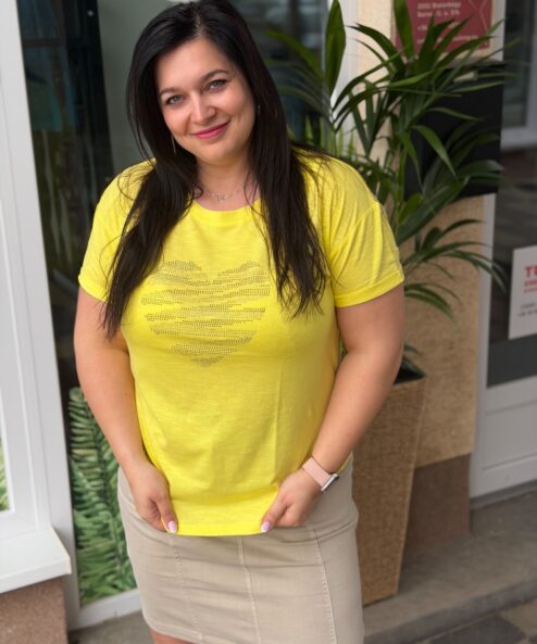 A Navigazione sárga rövidujjú felső strasszos szív alternatív nézete