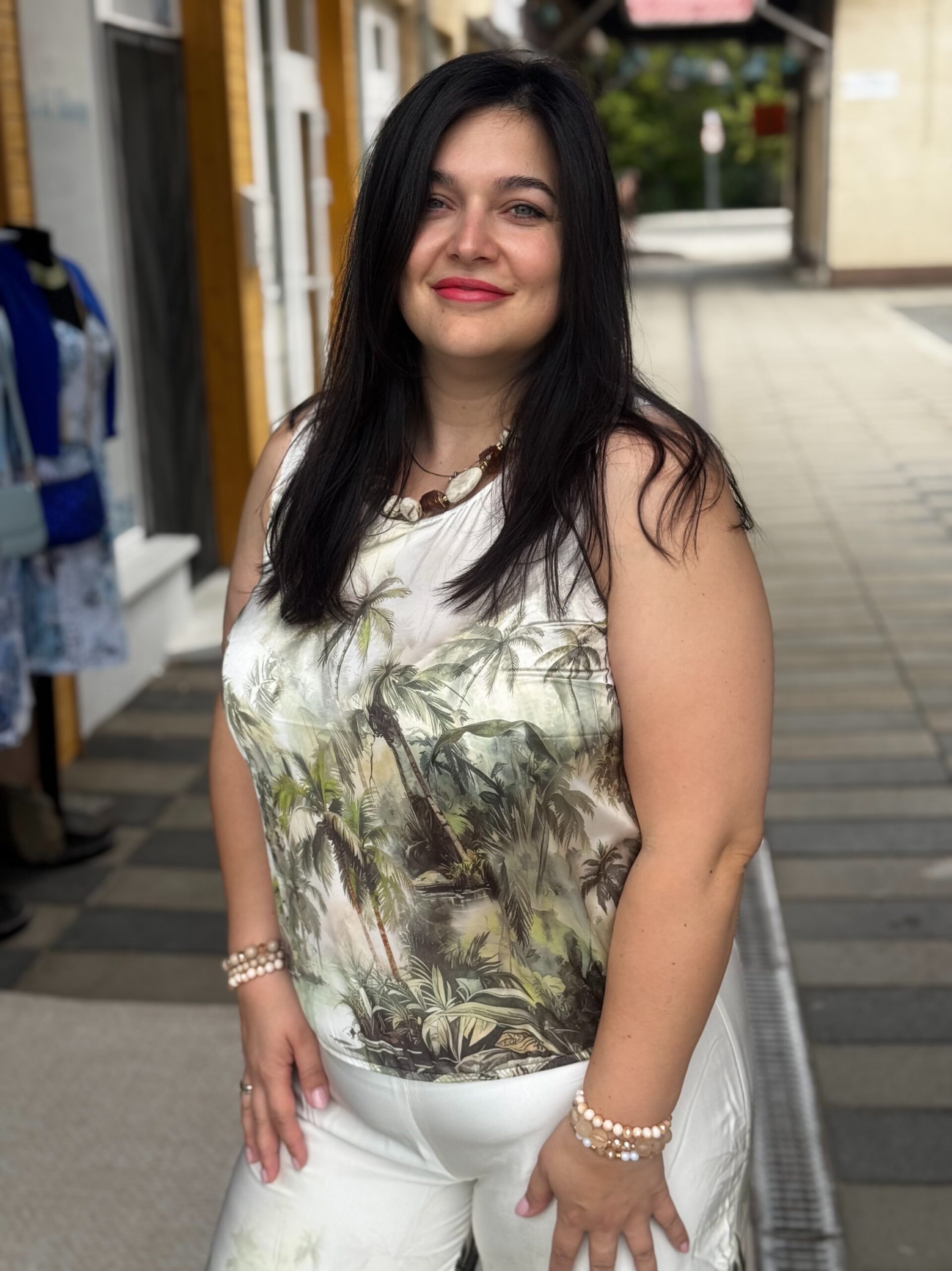 Monari Trópusi mintás ujjatlan felső - Image 2
