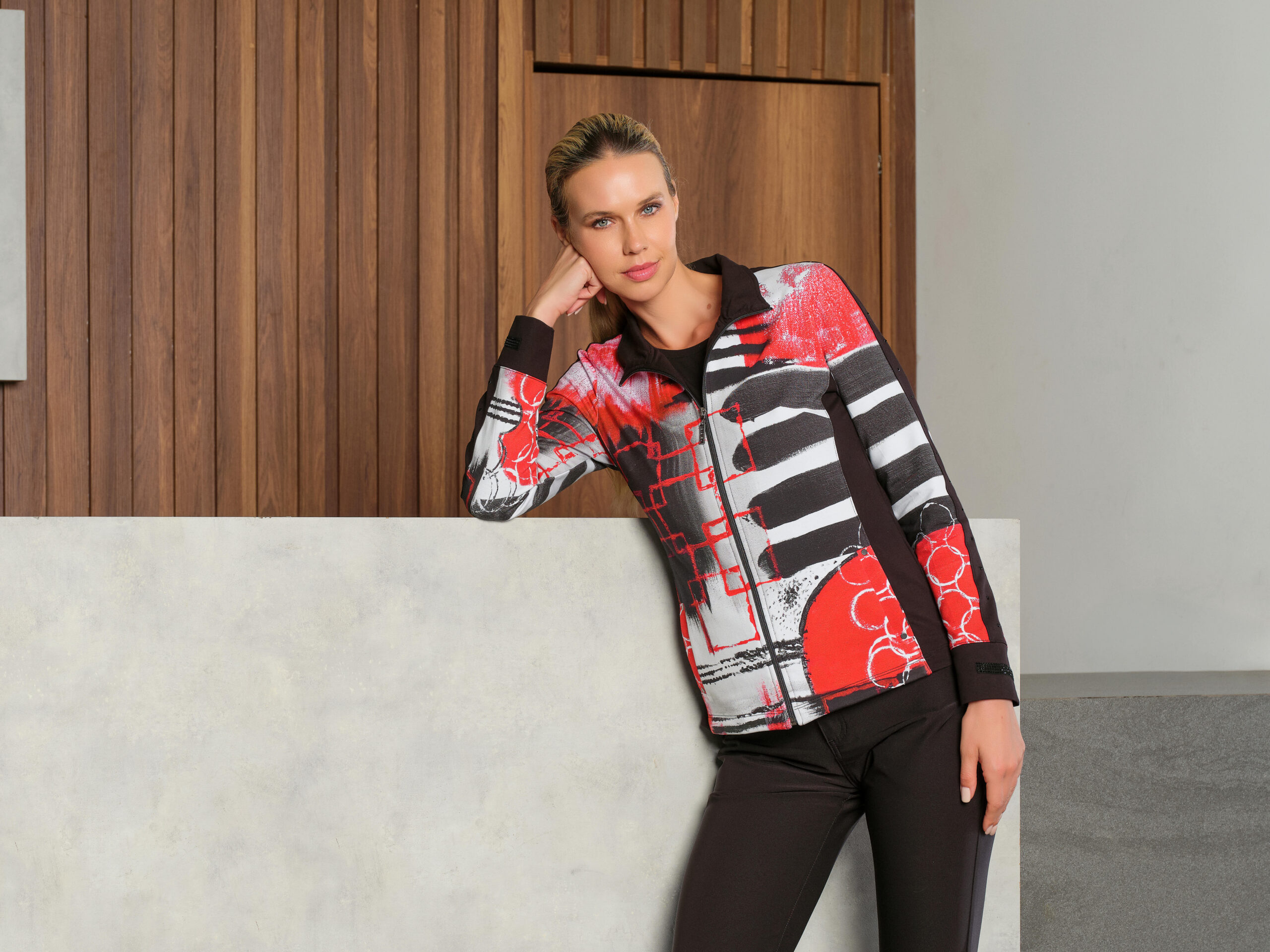 Dolcezza „Geo Stripes” cipzáras kabátka - Image 2